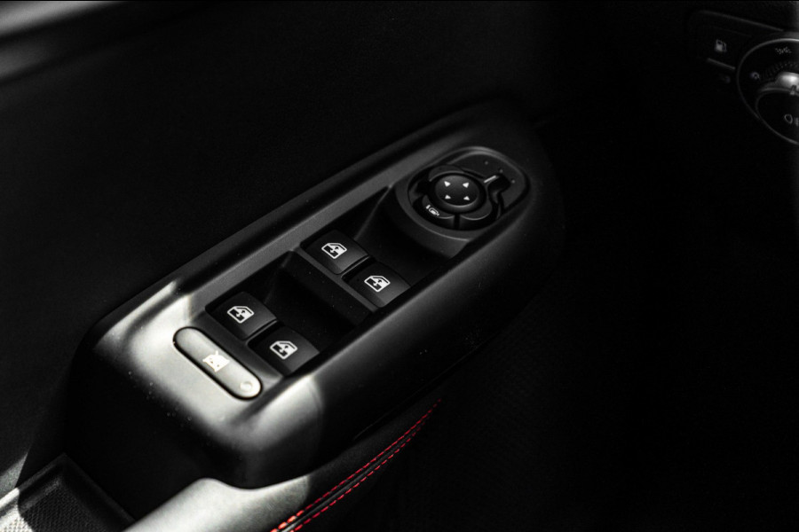 Alfa Romeo Tonale 1.3T PHEV Veloce 280 PK Keyless Adaptive Camera Sfeerverlichting 19''