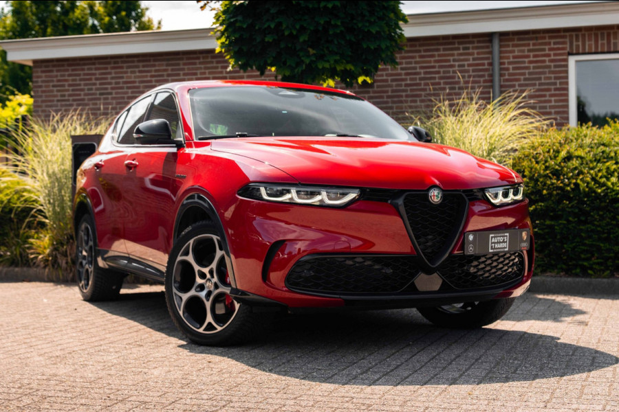 Alfa Romeo Tonale 1.3T PHEV Veloce 280 PK Keyless Adaptive Camera Sfeerverlichting 19''