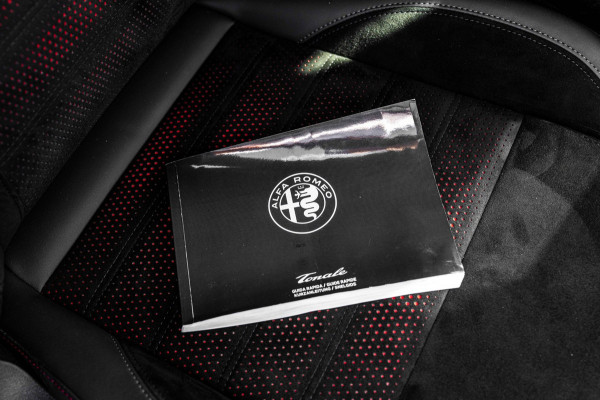 Alfa Romeo Tonale 1.3T PHEV Veloce 280 PK Keyless Adaptive Camera Sfeerverlichting 19''