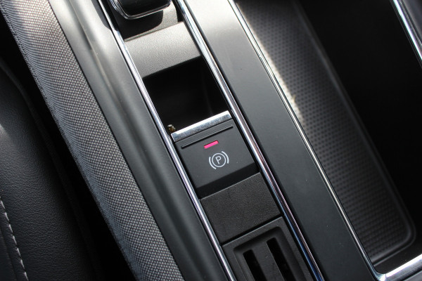 Škoda ENYAQ iV 80 Limited Edition / SOH 93,3% / Camera / Warmtepomp / CarPlay / Keyless / 19'' / Dodehoek / Stoel+Stuurverwarming / DAB / ACC