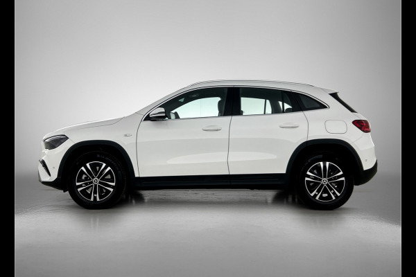 Mercedes-Benz GLA 250 e Plug-In Hybride Inclusief 24 maanden MB Certified garantie voor Europa.
