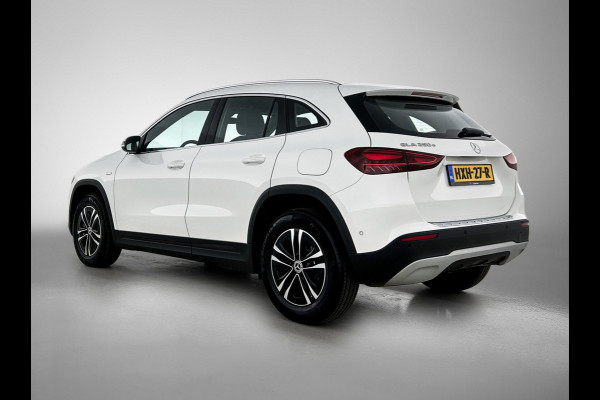 Mercedes-Benz GLA 250 e Plug-In Hybride Inclusief 24 maanden MB Certified garantie voor Europa.