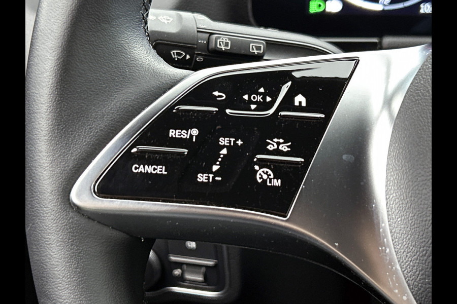 Mercedes-Benz GLA 250 e Plug-In Hybride Inclusief 24 maanden MB Certified garantie voor Europa.