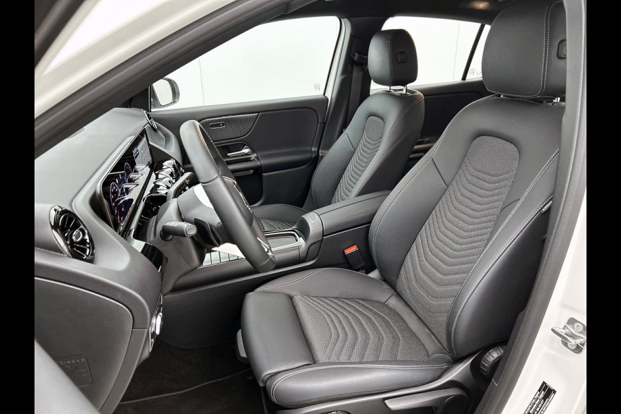 Mercedes-Benz GLA 250 e Plug-In Hybride Inclusief 24 maanden MB Certified garantie voor Europa.