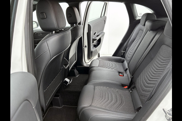 Mercedes-Benz GLA 250 e Plug-In Hybride Inclusief 24 maanden MB Certified garantie voor Europa.