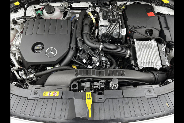 Mercedes-Benz GLA 250 e Plug-In Hybride Inclusief 24 maanden MB Certified garantie voor Europa.