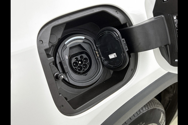 Mercedes-Benz GLA 250 e Plug-In Hybride Inclusief 24 maanden MB Certified garantie voor Europa.