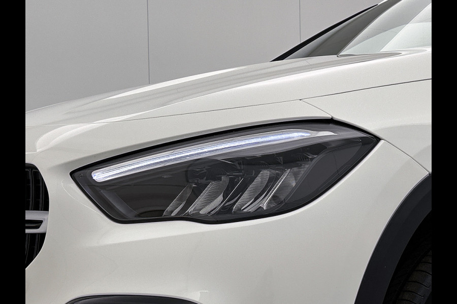 Mercedes-Benz GLA 250 e Plug-In Hybride Inclusief 24 maanden MB Certified garantie voor Europa.