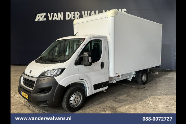 Peugeot Boxer 2.2 BlueHDi 141pk Bakwagen 436cm Lang Laadklep Euro6 Airco | Camera | Cruisecontrol | 1085kg laadvermogen Bijrijdersbank.