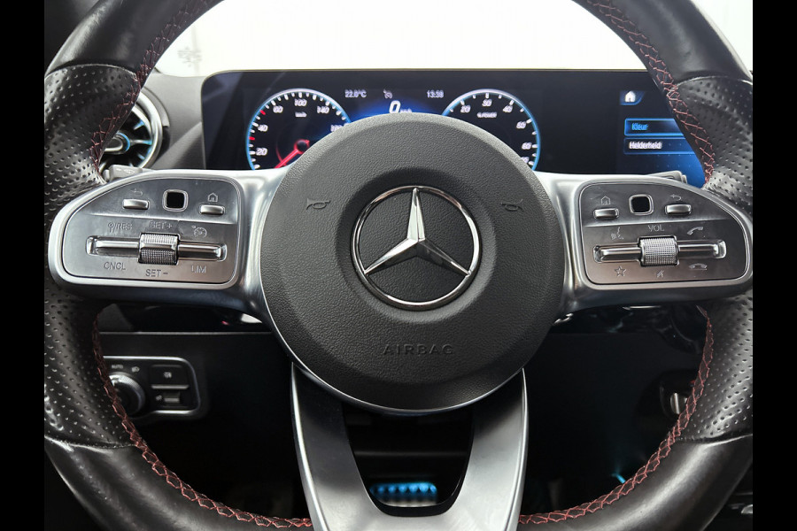 Mercedes-Benz GLA 250 e Business AMG Plug-In Hybride 5 spaaks lichtmetalen velgen | MBUX wide screen| Navigatie | elect bed. voorstoelen met memory | Trekhaak | parking support met camera | Inclusief 24 maanden Mercedes-Benz Certified garantie voor Europa.