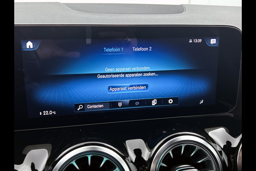 Mercedes-Benz GLA 250 e Business AMG Plug-In Hybride 5 spaaks lichtmetalen velgen | MBUX wide screen| Navigatie | elect bed. voorstoelen met memory | Trekhaak | parking support met camera | Inclusief 24 maanden Mercedes-Benz Certified garantie voor Europa.