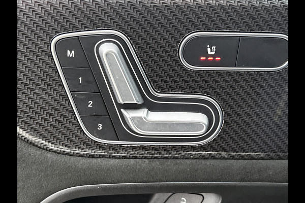 Mercedes-Benz GLA 250 e Business AMG Plug-In Hybride 5 spaaks lichtmetalen velgen | MBUX wide screen| Navigatie | elect bed. voorstoelen met memory | Trekhaak | parking support met camera | Inclusief 24 maanden Mercedes-Benz Certified garantie voor Europa.