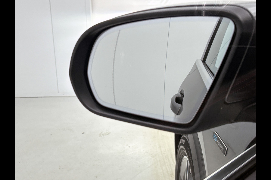 Mercedes-Benz GLA 250 e Business AMG Plug-In Hybride 5 spaaks lichtmetalen velgen | MBUX wide screen| Navigatie | elect bed. voorstoelen met memory | Trekhaak | parking support met camera | Inclusief 24 maanden Mercedes-Benz Certified garantie voor Europa.