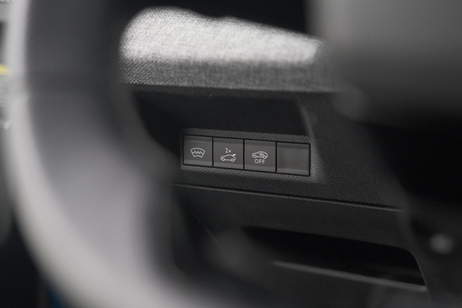 Peugeot 5008 1.2 Hybrid 136 GT 7p | 360 Camera | Panoramadak | Elektrische Kofferklep | Winterpakket