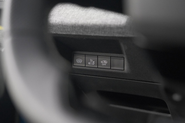 Peugeot 5008 1.2 Hybrid 136 GT 7p | 360 Camera | Panoramadak | Elektrische Kofferklep | Winterpakket