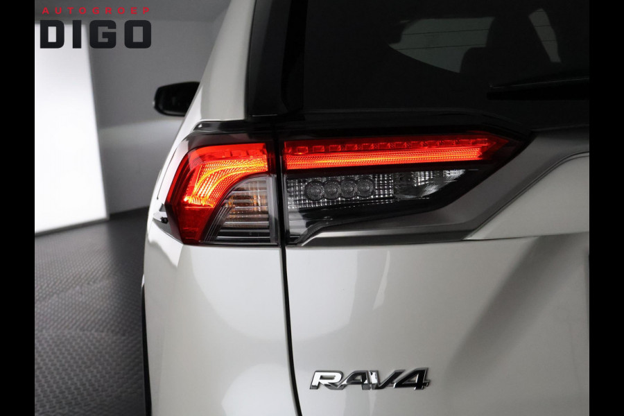 Toyota RAV4 2.5 Plug-in Hybrid AWD Bi-Tone Plus | 1500 KG trekgewicht | JBL Audio | Stoelverwarming & ventilatie | Memory Seats | Schuif-/Kanteldak | Navigatie