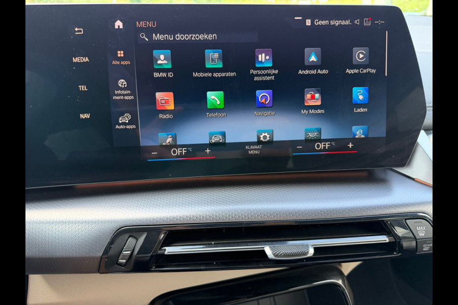 BMW 2 Serie Active Tourer 225e xDrive M SPORT | Navigatie | Cruise | Leder | Camera | Clima | 18".