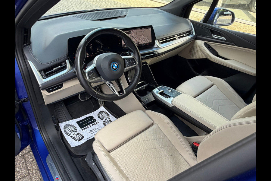 BMW 2 Serie Active Tourer 225e xDrive M SPORT | Navigatie | Cruise | Leder | Camera | Clima | 18".