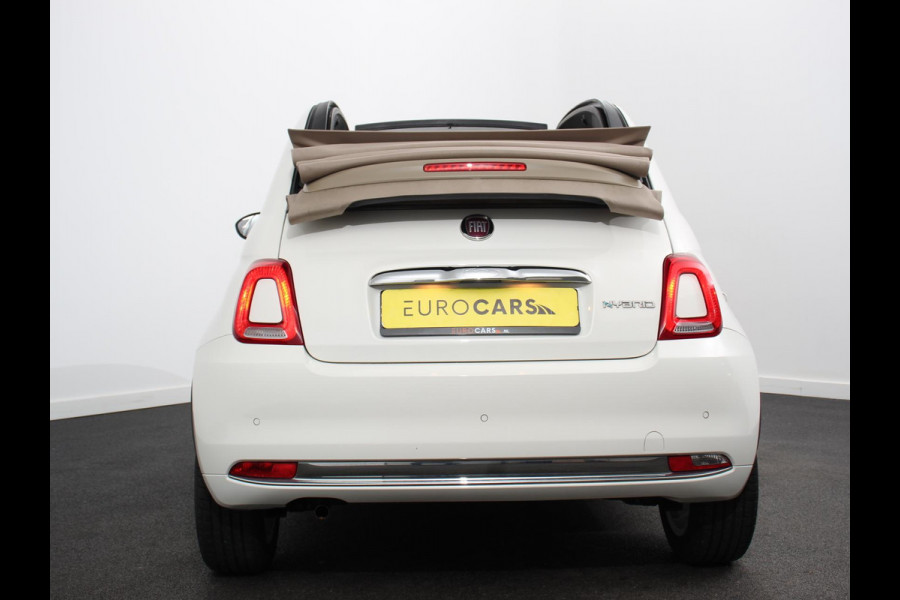 Fiat 500C 1.0 Hybrid Dolcevita Half lederen bekleding Climate control Cruise control Parkeersensoren achter Lichtmetalen velgen Apple Carplay/ Android Auto
