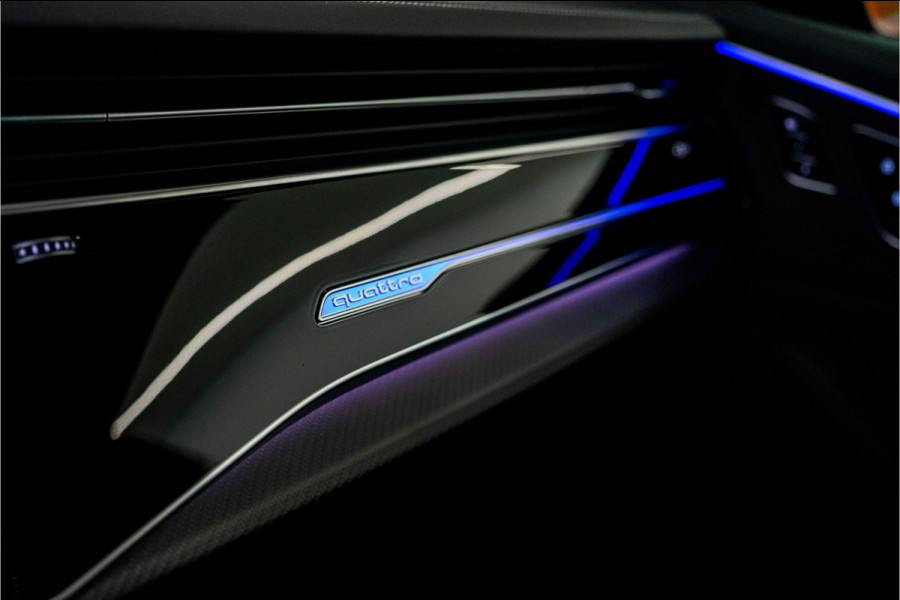 Audi Q8 60 TFSI E Quattro Competition 490PK | Pano | Kleppenuitlaat | B&O | 4 Wielsturing | VOL! Fabrieksgarantie
