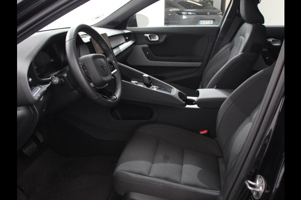 Polestar 2 Standard Range Single Motor 69 kWh DEMO ! 360* Camera Dab Led Verwarmde voorstoelen Navigatie Apple Carplay/Android Auto Climate Control Parkeer sensoren Panoramadak Keyless Stuurverwarming