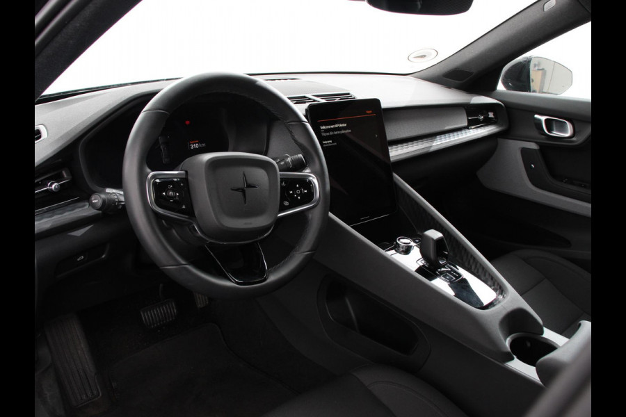 Polestar 2 Standard Range Single Motor 69 kWh DEMO ! 360* Camera Dab Led Verwarmde voorstoelen Navigatie Apple Carplay/Android Auto Climate Control Parkeer sensoren Panoramadak Keyless Stuurverwarming