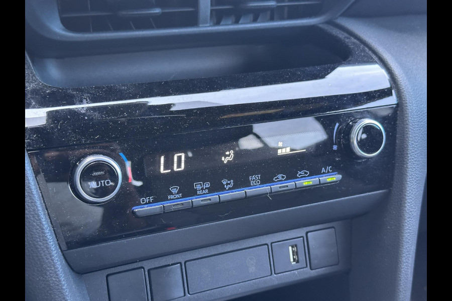 Toyota Yaris Cross 1.5 Hybrid First Edition | NAVI | Carplay Android Auto | Camera | Adaptieve cruise | Blind spot | DAB