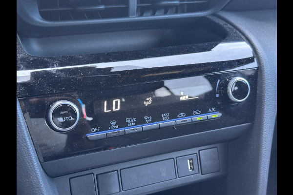 Toyota Yaris Cross 1.5 Hybrid First Edition | NAVI | Carplay Android Auto | Camera | Adaptieve cruise | Blind spot | DAB