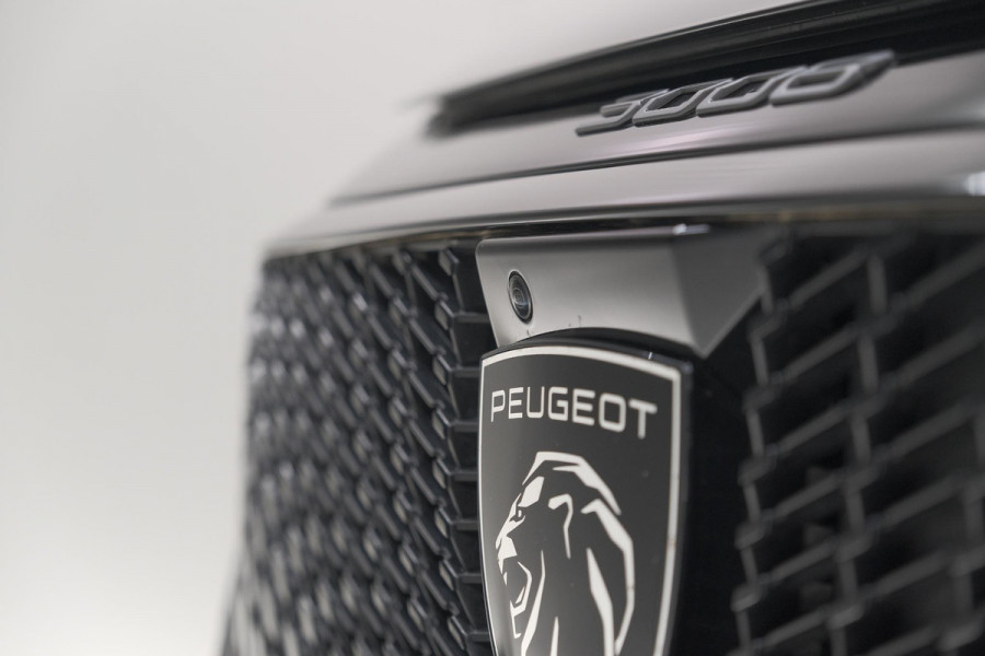 Peugeot 3008 1.2 Hybrid 145 GT | Panoramadak | Focal Hi-Fi | 360 Camera | Adaptieve Cruise Control