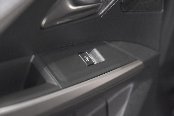Peugeot 3008 1.2 Hybrid 145 GT | Panoramadak | Focal Hi-Fi | 360 Camera | Adaptieve Cruise Control
