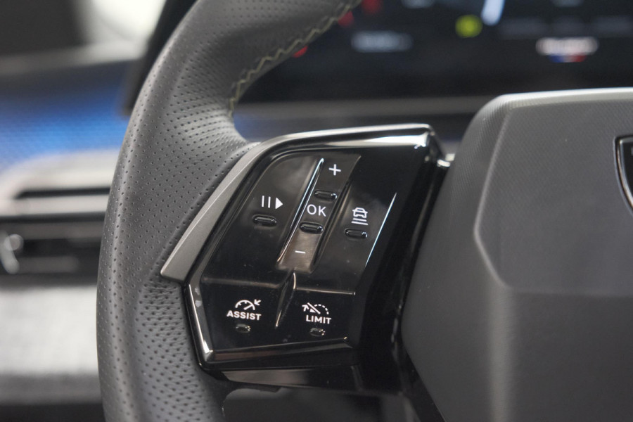Peugeot 3008 1.2 Hybrid 145 GT | Panoramadak | Focal Hi-Fi | 360 Camera | Adaptieve Cruise Control