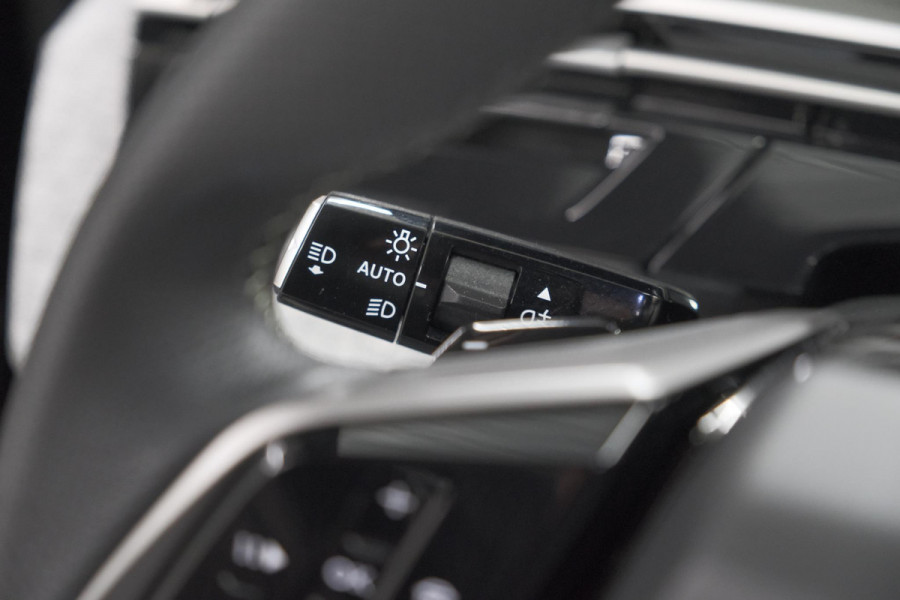 Peugeot 3008 1.2 Hybrid 145 GT | Panoramadak | Focal Hi-Fi | 360 Camera | Adaptieve Cruise Control