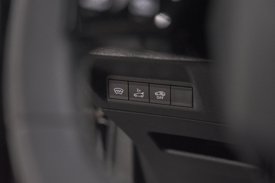 Peugeot 3008 1.2 Hybrid 145 GT | Panoramadak | Focal Hi-Fi | 360 Camera | Adaptieve Cruise Control