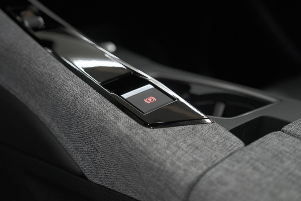 Peugeot 3008 1.2 Hybrid 145 GT | Panoramadak | Focal Hi-Fi | 360 Camera | Adaptieve Cruise Control