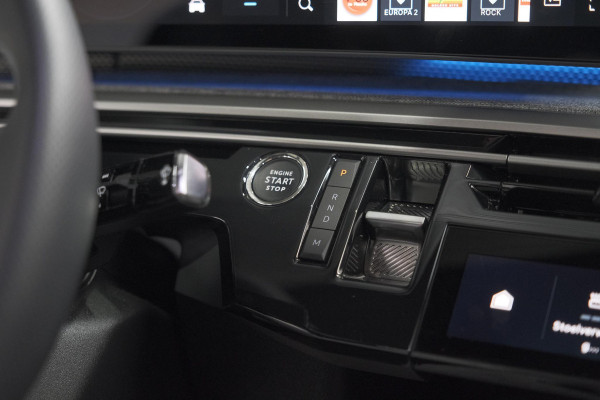 Peugeot 3008 1.2 Hybrid 145 GT | Panoramadak | Focal Hi-Fi | 360 Camera | Adaptieve Cruise Control