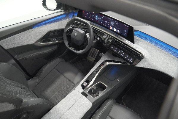 Peugeot 3008 1.2 Hybrid 145 GT | Panoramadak | Focal Hi-Fi | 360 Camera | Adaptieve Cruise Control