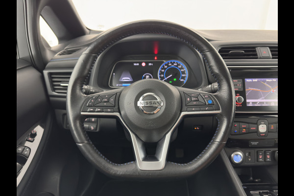 Nissan Leaf 2.ZERO EDITION 40 kWh Aut. *ADAPTIVE-CRUISE | NAVI-FULLMAP | DIGI-COCKPIT | TOP-VIEW | BLIND-SPOT | KEYLESS | DAB+ | LANE-ASSIST | HEATED-COMFORTSEATS | CARPLAY | ECC | PRIVACY-GLASS | PDC | 17"ALU*