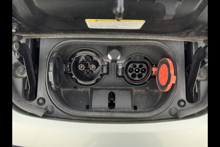 Nissan Leaf 2.ZERO EDITION 40 kWh Aut. *ADAPTIVE-CRUISE | NAVI-FULLMAP | DIGI-COCKPIT | TOP-VIEW | BLIND-SPOT | KEYLESS | DAB+ | LANE-ASSIST | HEATED-COMFORTSEATS | CARPLAY | ECC | PRIVACY-GLASS | PDC | 17"ALU*