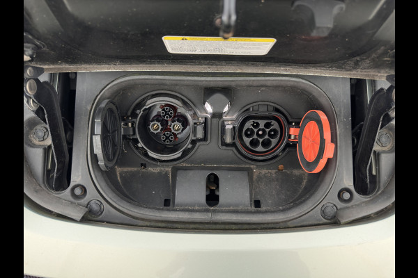 Nissan Leaf 2.ZERO EDITION 40 kWh Aut. *ADAPTIVE-CRUISE | NAVI-FULLMAP | DIGI-COCKPIT | TOP-VIEW | BLIND-SPOT | KEYLESS | DAB+ | LANE-ASSIST | HEATED-COMFORTSEATS | CARPLAY | ECC | PRIVACY-GLASS | PDC | 17"ALU*