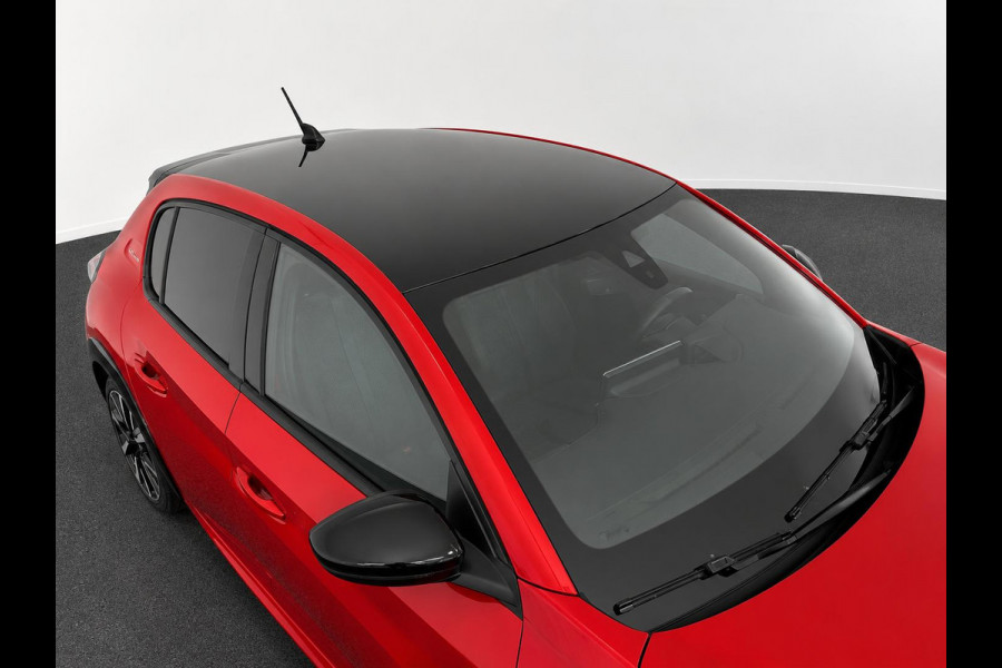 Peugeot 208 1.2 PureTech GT Navigatie Apple Carplay Android Auto Parkeersensoren Cruise Control Climate Control