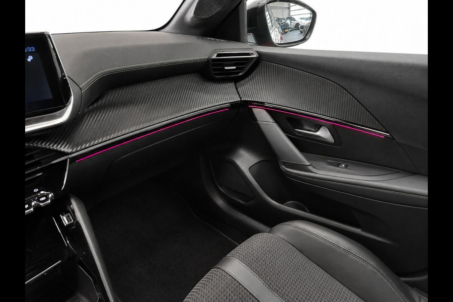 Peugeot 208 1.2 PureTech GT Navigatie Apple Carplay Android Auto Parkeersensoren Cruise Control Climate Control