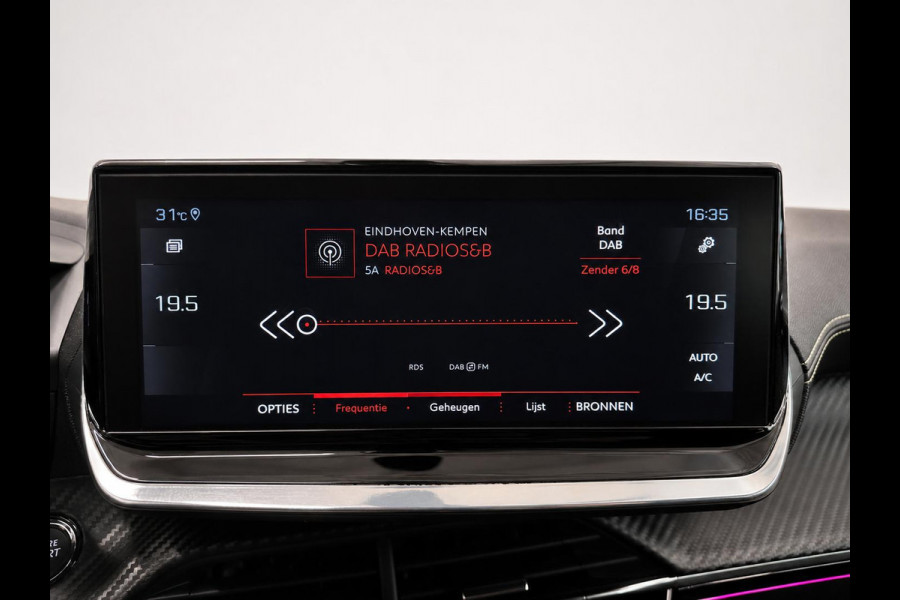 Peugeot 208 1.2 PureTech GT Navigatie Apple Carplay Android Auto Parkeersensoren Cruise Control Climate Control