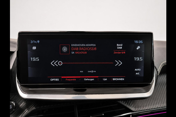 Peugeot 208 1.2 PureTech GT Navigatie Apple Carplay Android Auto Parkeersensoren Cruise Control Climate Control
