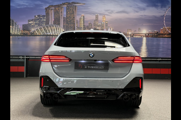 BMW 5 Serie 520i  M-Sport|ShadowLine|Panorama|H/K|208PK