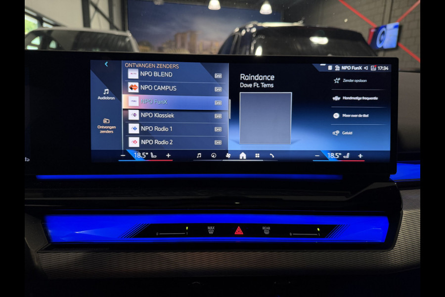 BMW 5 Serie 520i  M-Sport|ShadowLine|Panorama|H/K|208PK
