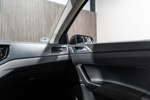Volkswagen Polo 1.0 TSI Highline Business R DSG LED CLIMA CRUISE