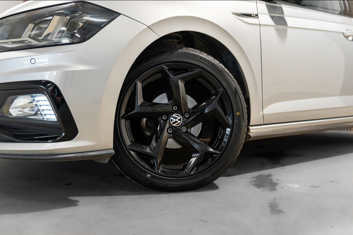 Volkswagen Polo 1.0 TSI R-line DSG NAVI CAMERA CRUISE