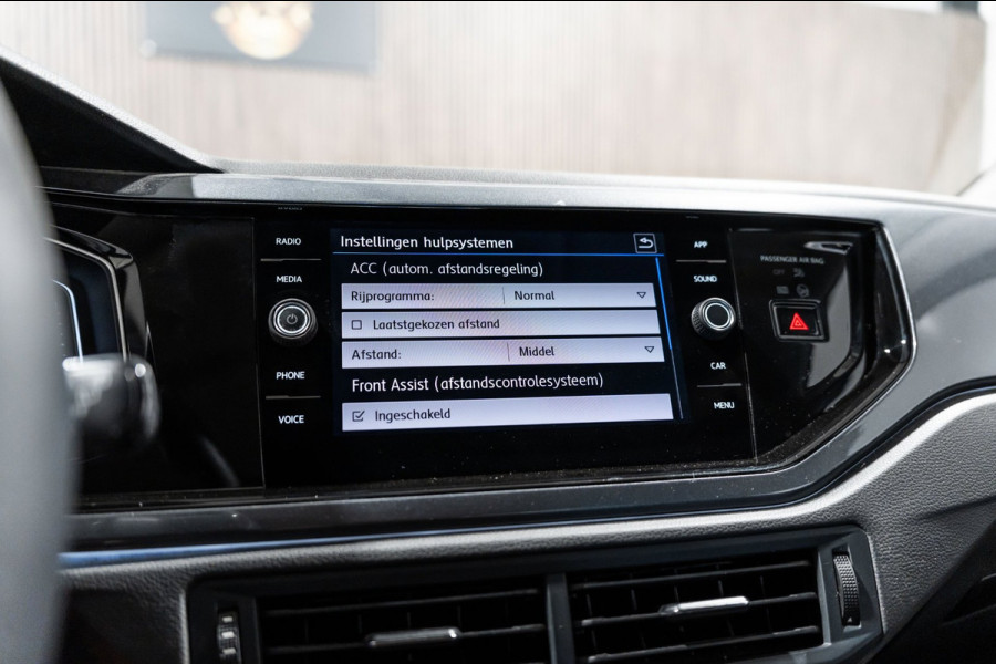 Volkswagen Polo 1.0 TSI R-line DSG NAVI CAMERA CRUISE