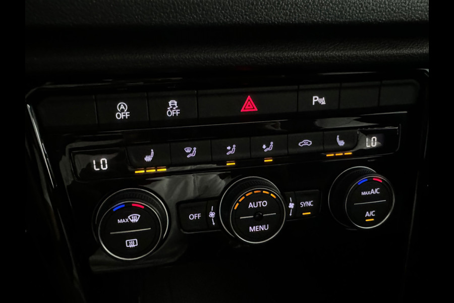 Volkswagen T-Roc 2.0 TSI 4Motion R Pano|Akra|Keyless|Sfeer