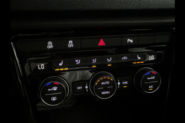Volkswagen T-Roc 2.0 TSI 4Motion R Pano|Akra|Keyless|Sfeer